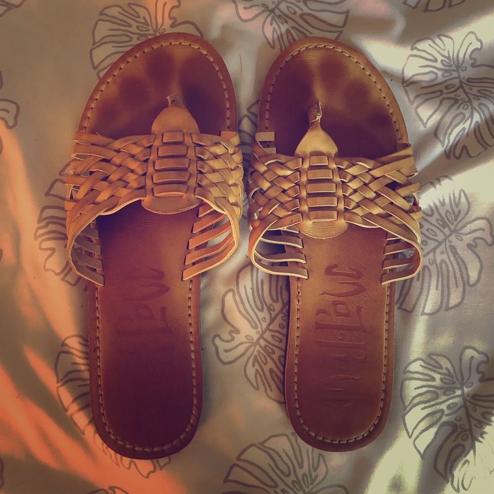 Tan Boutique Sandals! Size 7! Worn Twice!